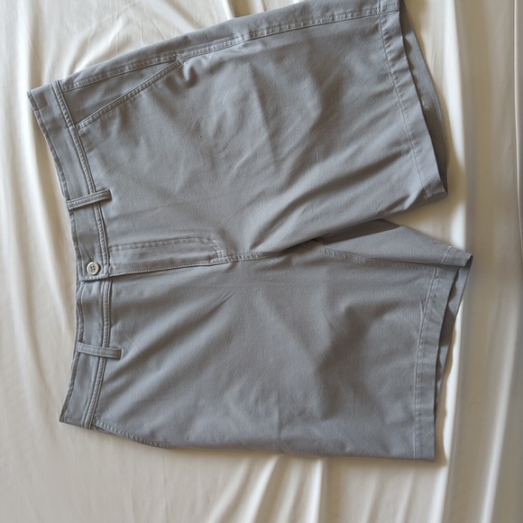 32º Cool Stretch Performance Shorts - Size 32, Wicking & Shape-Retaining 🩳🌬 - Picture 6 of 6